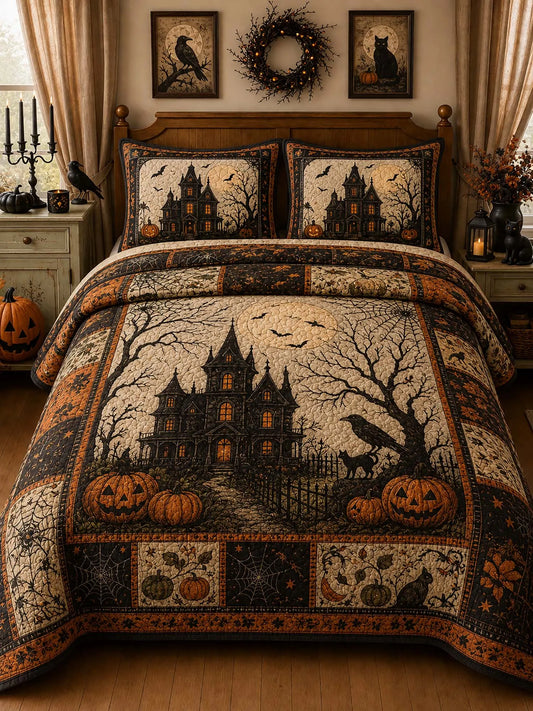 Vintage Halloween Manor Crow Black Cat Patchwork 3‐Piece Quilted Bedding Set